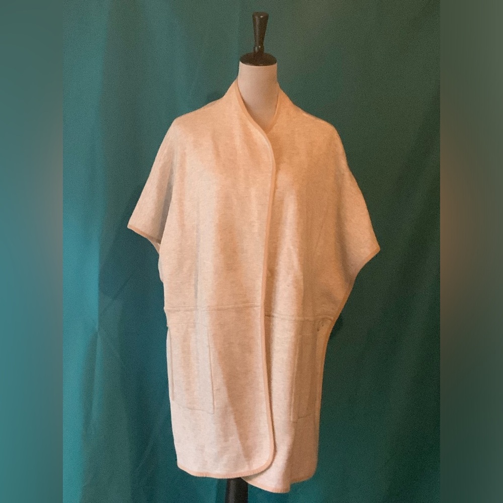 BYLYSE , Women’s SIZE LARGE cardigan with pockets, grey with beige trim
